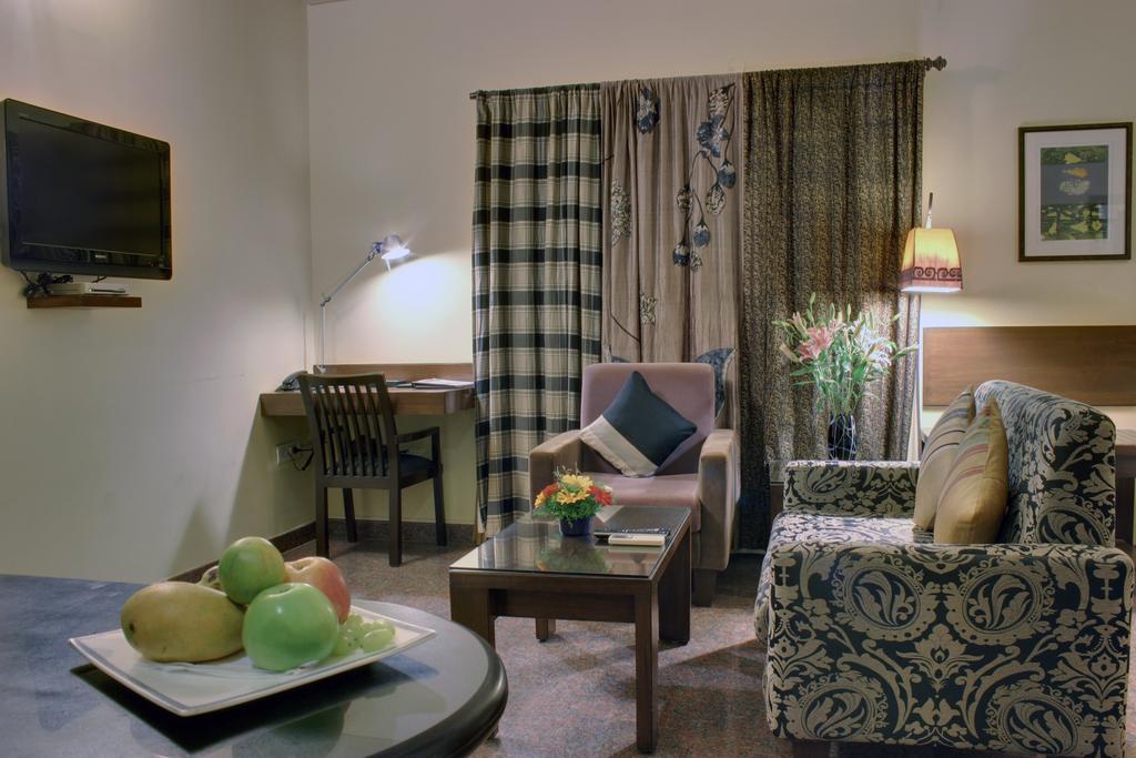 Justa Indiranagar Lejlighedshotel Bangalore Eksteriør billede