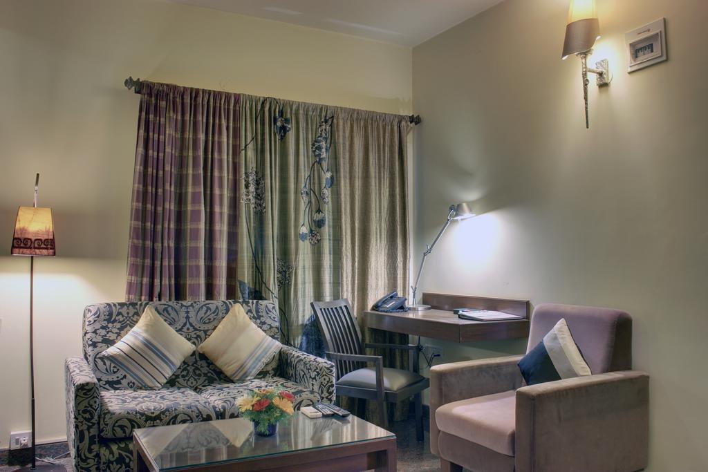 Justa Indiranagar Lejlighedshotel Bangalore Eksteriør billede