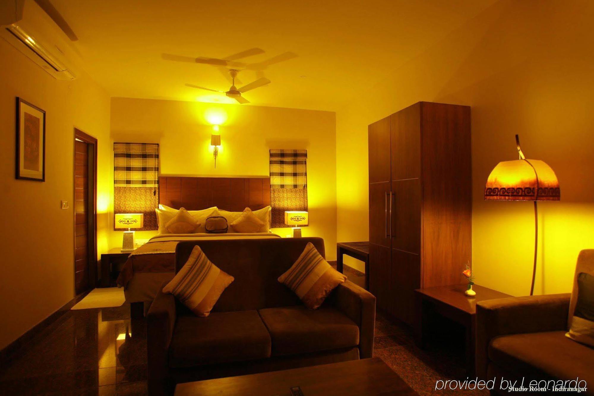 Justa Indiranagar Lejlighedshotel Bangalore Værelse billede