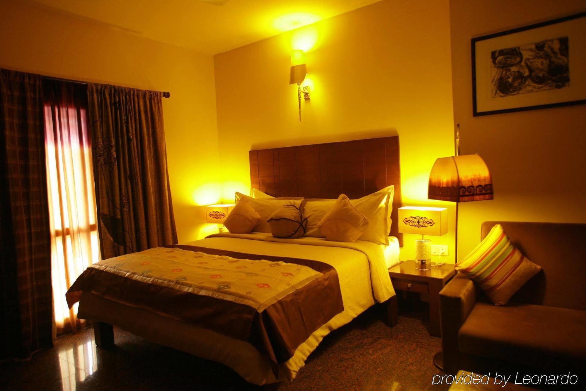 Justa Indiranagar Lejlighedshotel Bangalore Værelse billede