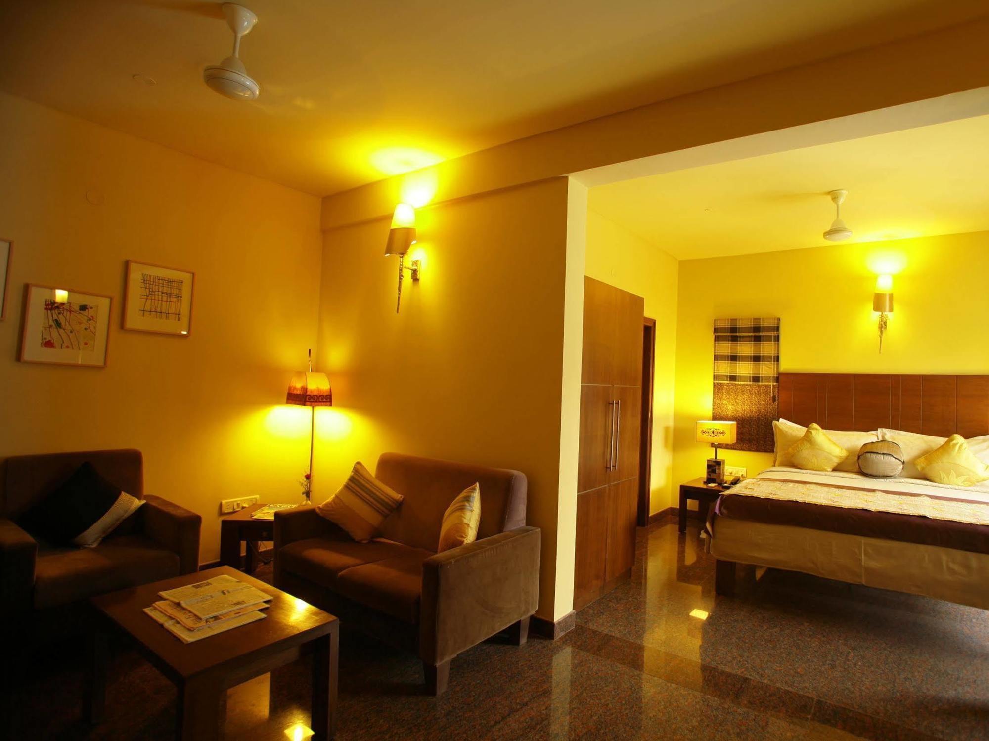Justa Indiranagar Lejlighedshotel Bangalore Eksteriør billede
