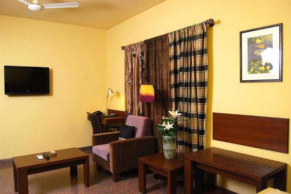 Justa Indiranagar Lejlighedshotel Bangalore Eksteriør billede